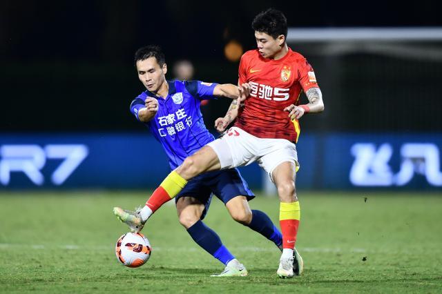 开云体育入口-【中超】杨立瑜两球蒿俊闵两助 广州队3比3沧州雄狮