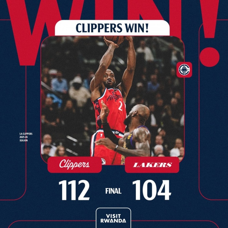 开云-老詹成背景！快船赢球海报：小卡面对老詹经典后仰跳投上封面